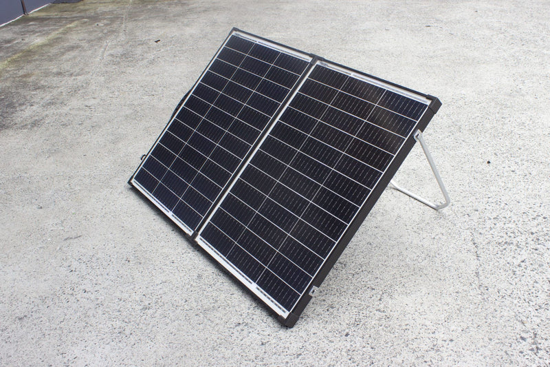 120 Watt, 12V Mono-crystalline Folding Solar Panel Kit